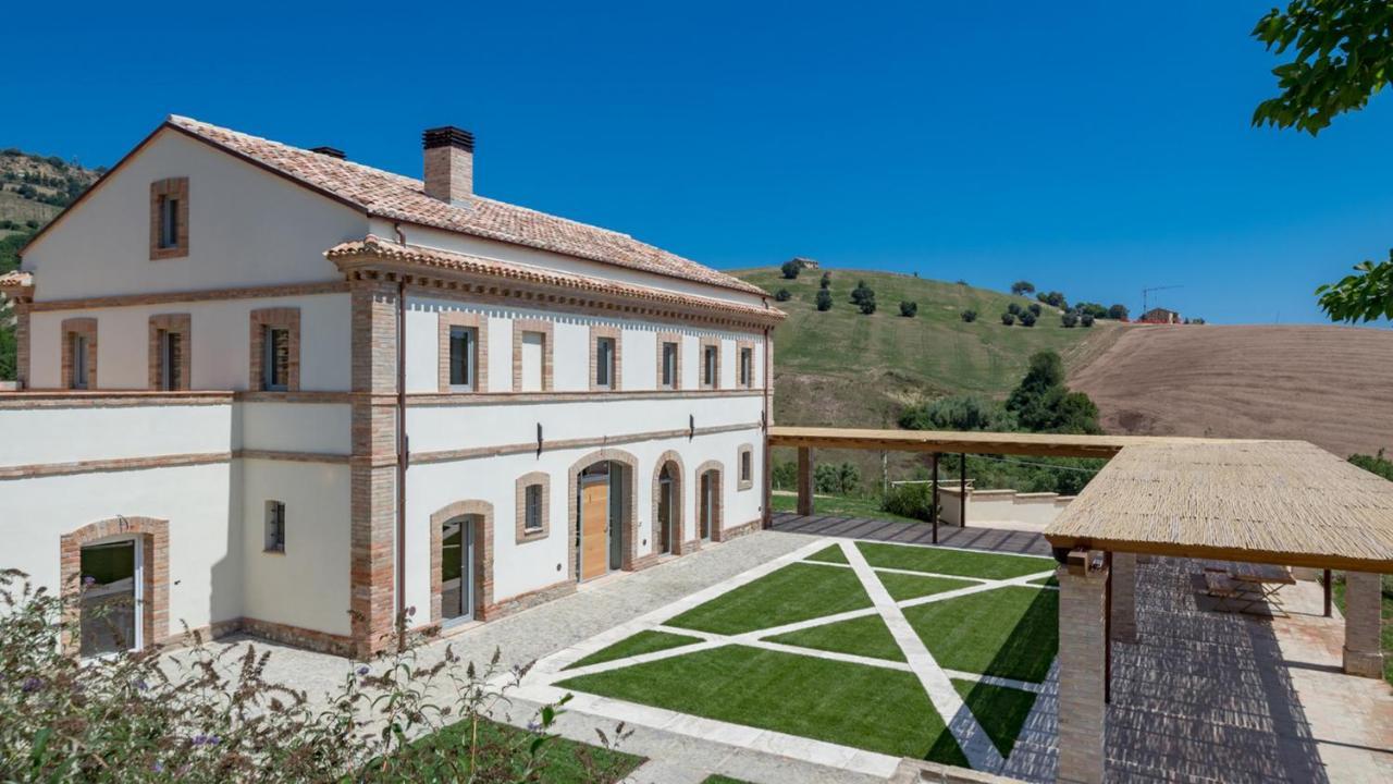 Dimora Montefiore 11, Emma Villas Montefiore dell'Aso Екстер'єр фото